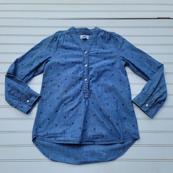 Old Navy Girls Blue Denim Stars Hi Low Light Button Shirt Blouse M (8) - Picture 1 of 8